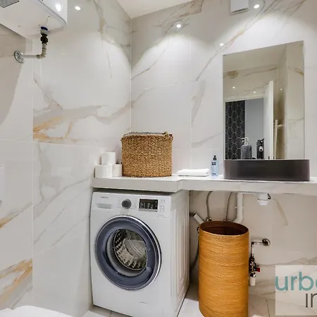 Urban Flat 96 - 1 Bedroom Aboukir *