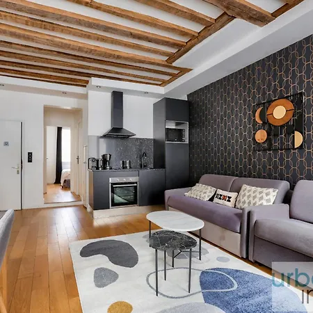 Urban Flat 96 - 1 Bedroom Aboukir Apartment