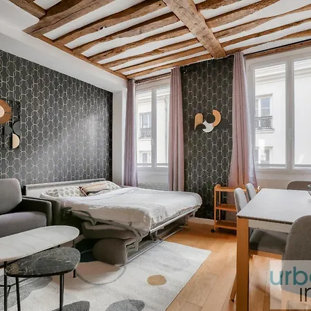 Urban Flat 96 - 1 Bedroom Aboukir Apartment Paris