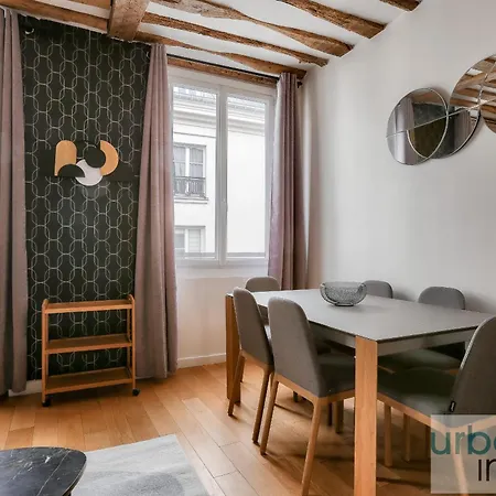 Urban Flat 96 - 1 Bedroom Aboukir * Parijs